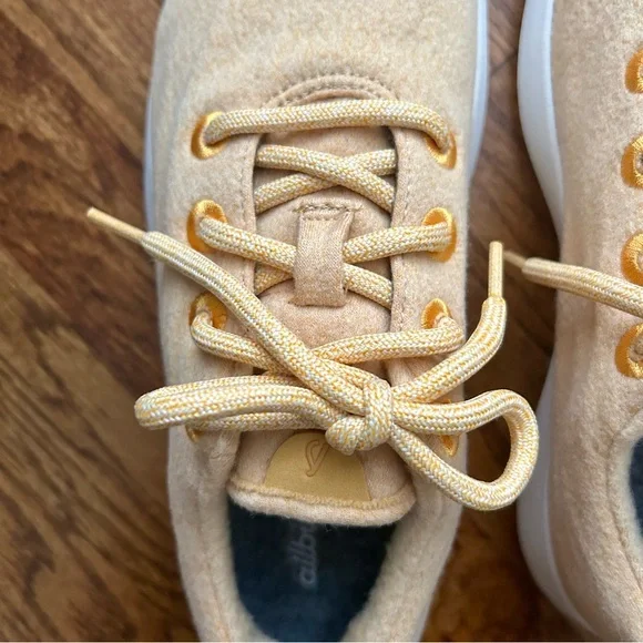 Women’s Allbirds Sneakers - Picture 10 of 16